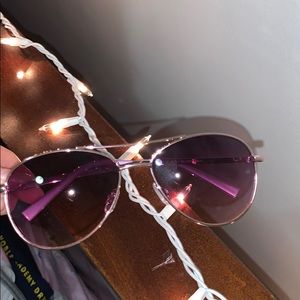 purple sunglasses